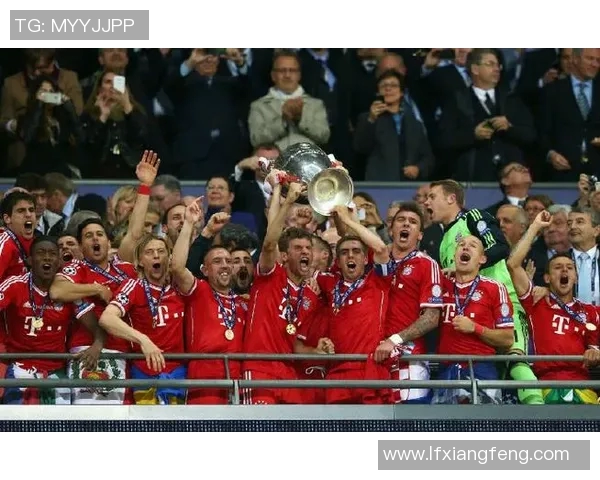 拜仁慕尼黑足球明星阵容全解析及历史传奇球员回顾