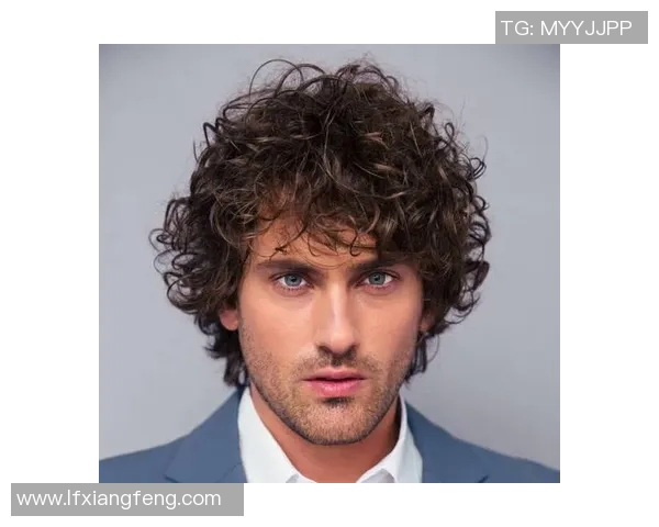 足球明星发型特效图大揭秘让你轻松变身球场风云人物的时尚指南